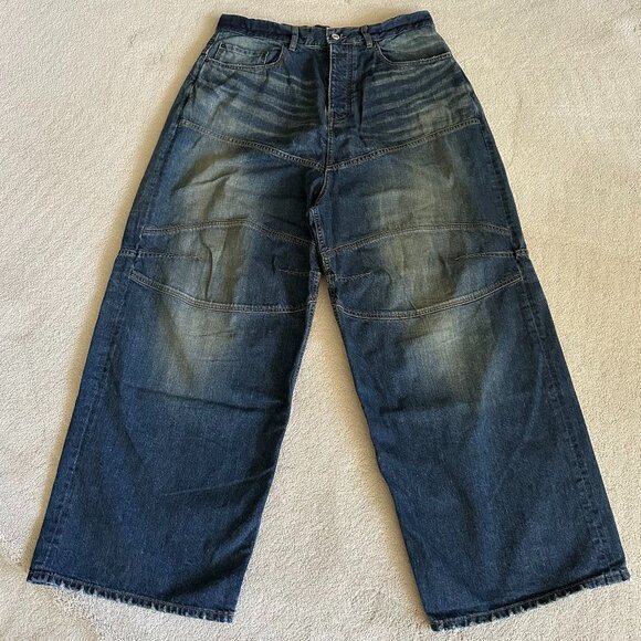 NWT authentic BALENCIAGA BAGGY JEANS Size XS - Fits Best to Waists 32-34 US - Picture 15 of 16